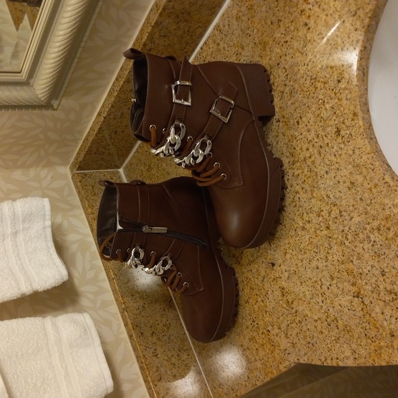 🔥Cape Robbin - Picture 3 of 8